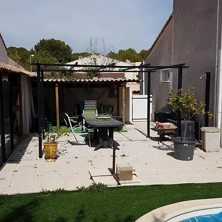 Villa Avec Piscine 4ch, Spacieuse Et Calme